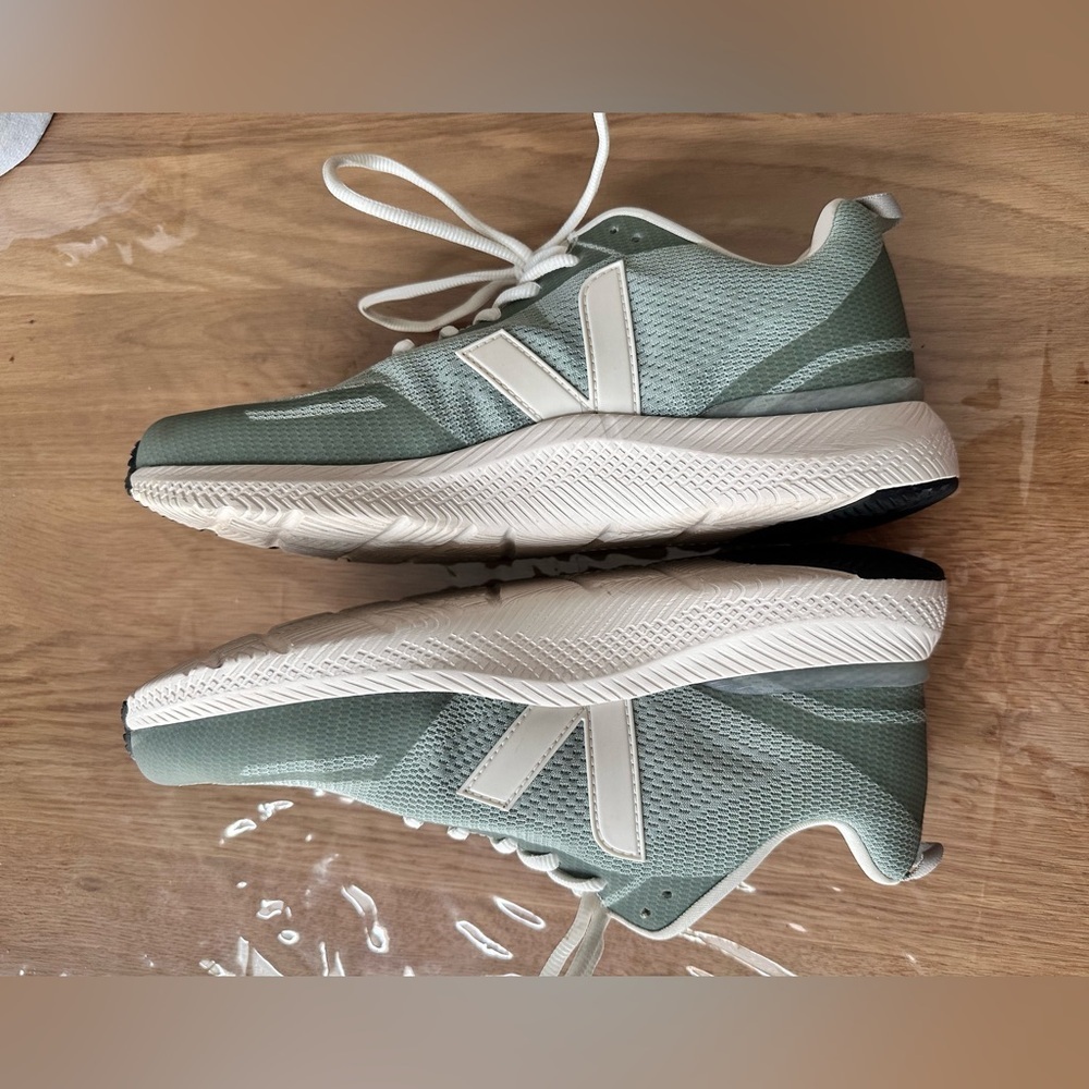 Veja Impala Engineered-Mesh Trainer - image 5